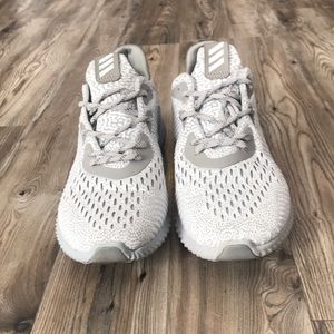 Adidas alpha bounce sneakers 6.5 grey and white